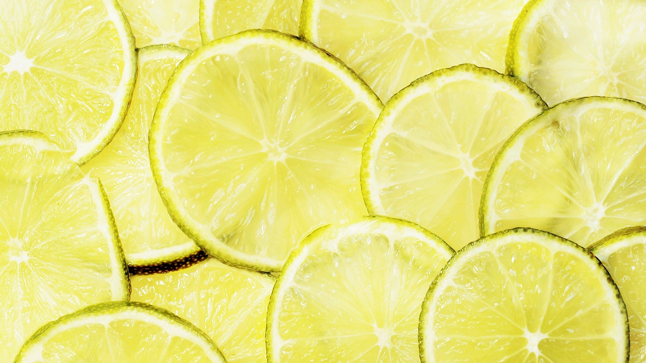 Vitamin-C-Mangel erkennen: 10 häufige Anzeichen und Symptome lime